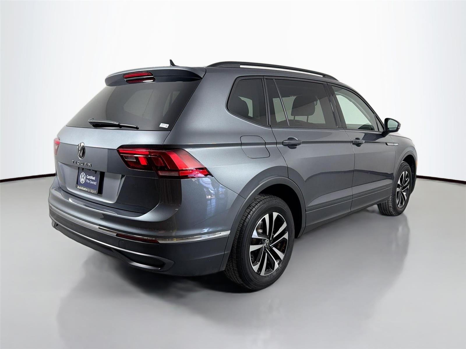 Certified Used 2024  Volkswagen S image 5