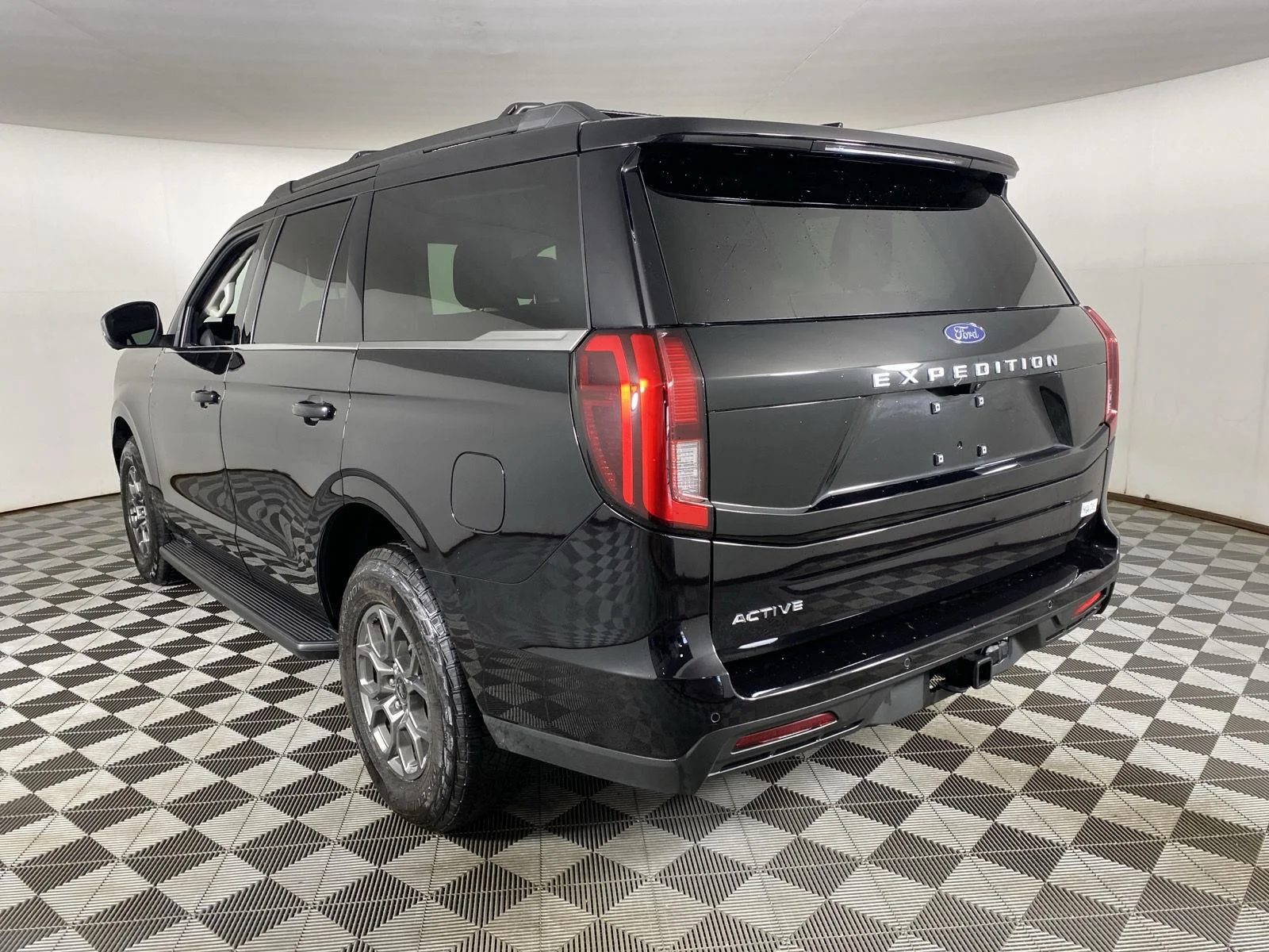 New 2026 Agate Black Metallic Ford Active image 5