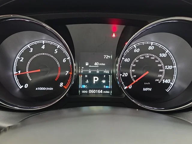 Used 2016 Black Mitsubishi ES image 18