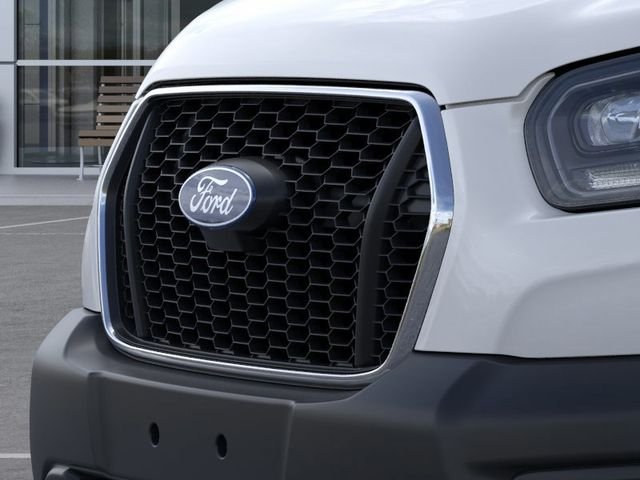 New 2026 Oxford White Ford Base image 17