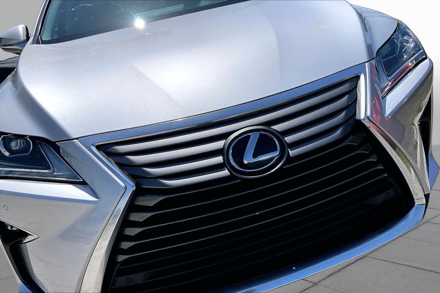 Used 2018 Silver Lining Metallic Lexus  image 30