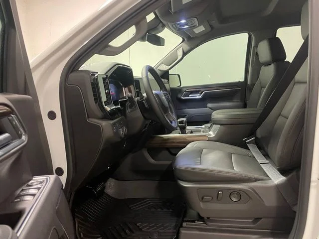 Used 2026  Chevrolet LT image 20