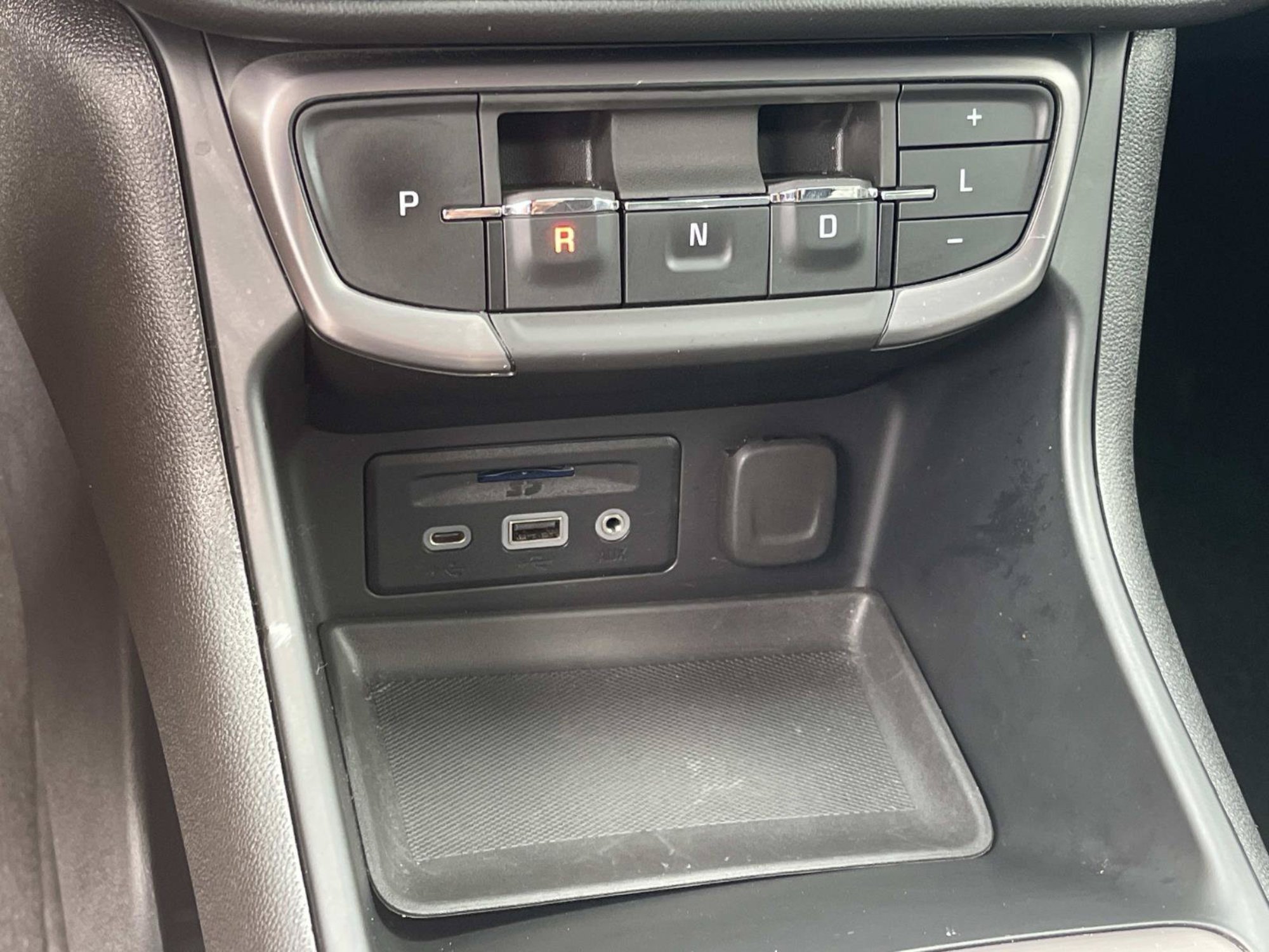 Used 2023 Summit White GMC AT4 image 33