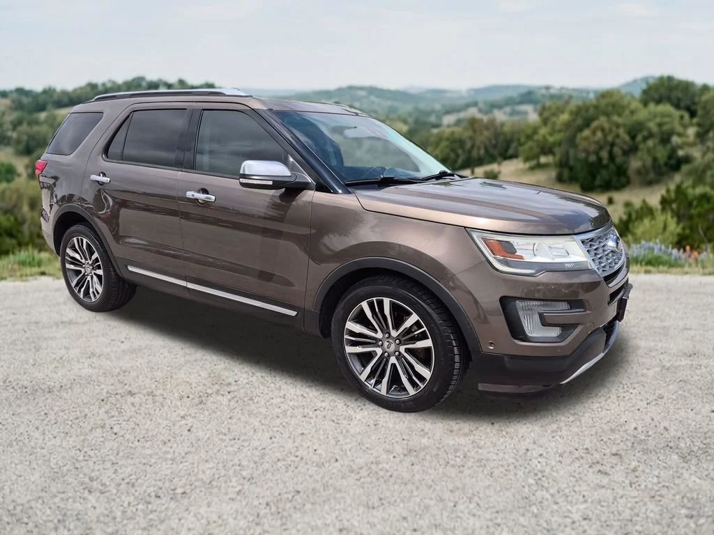 2016 Ford Explorer Platinum 4WD's photo
