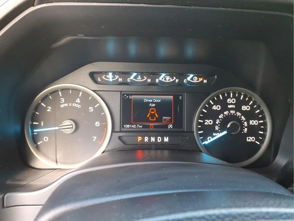 Used 2019 Blue Ford XLT image 17