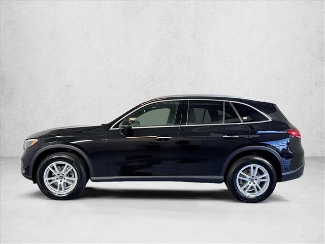 New 2026 Obsidian Black Metallic Mercedes-Benz GLC 300 image 38