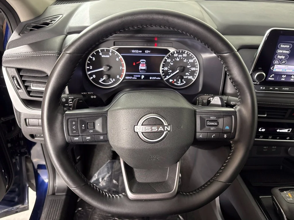 Used 2025 Blue Nissan SV image 34