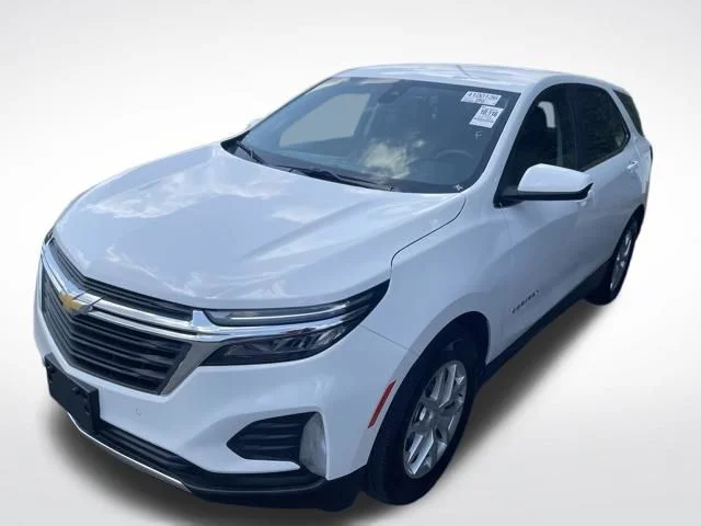 Used 2024 White Chevrolet LT image 4