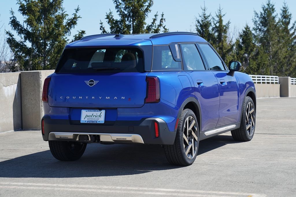 New 2026 Blazing Blue MINI Signature Plus image 4