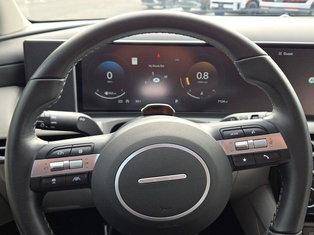 New 2025 Black Hyundai SEL Convenience AWD image 37