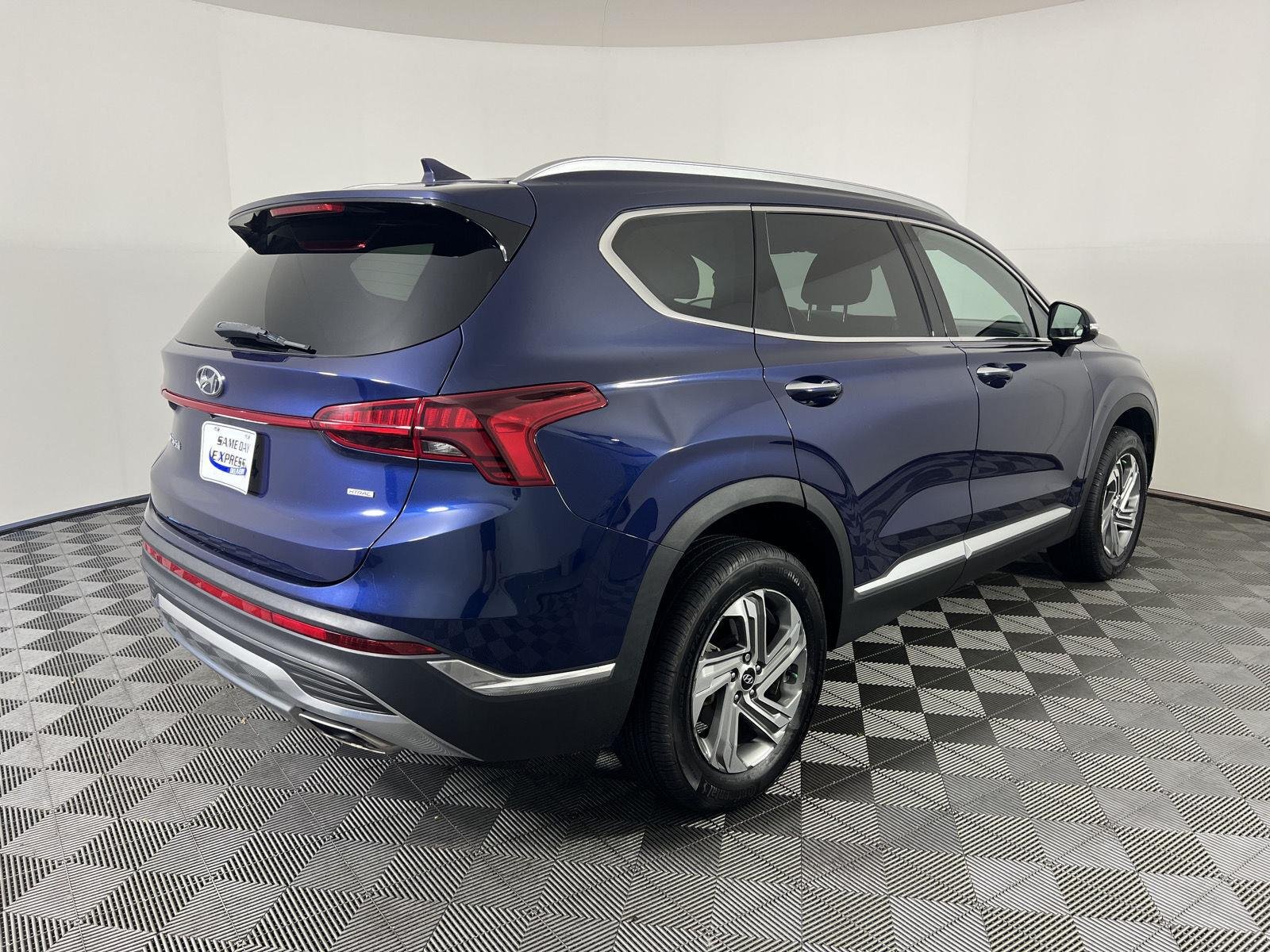 Used 2022 Stormy Sea Hyundai SEL image 24