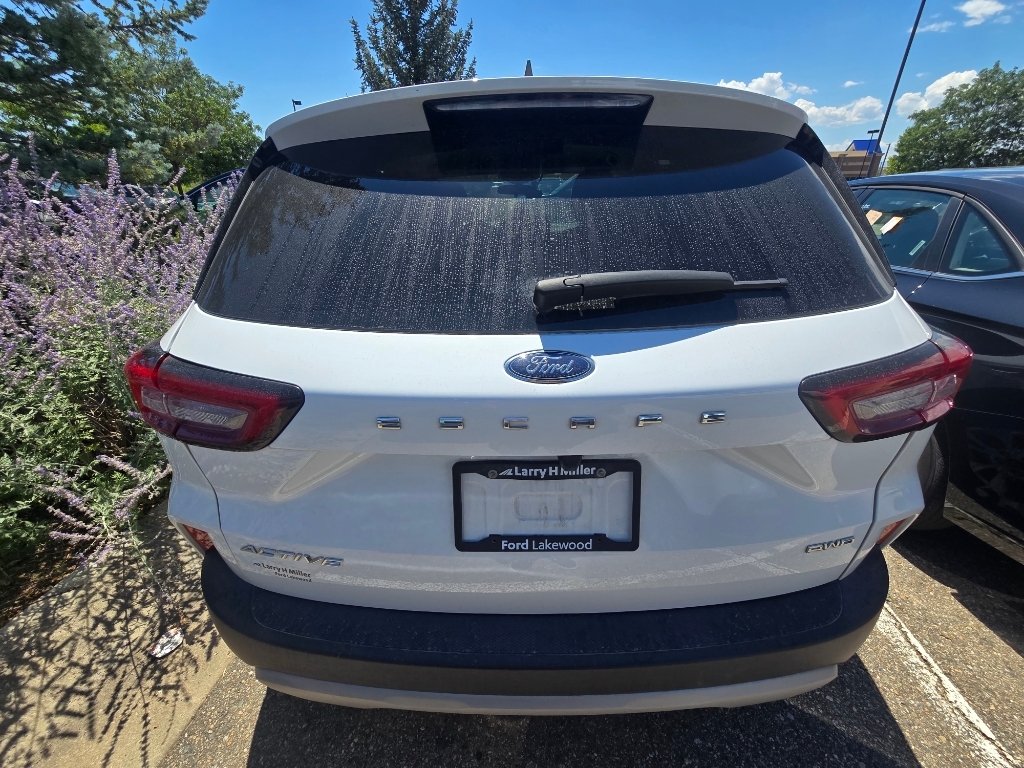 Used 2023 Oxford White Ford Active image 18
