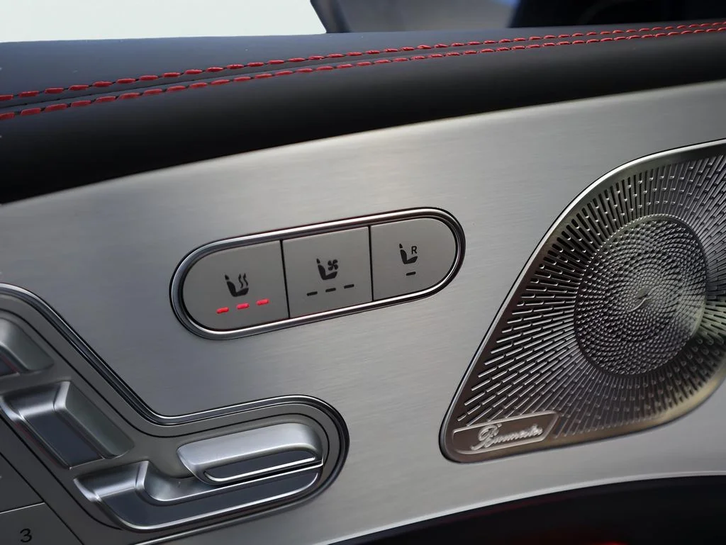 New 2025 MANUFAKTUR Moonlight White Metallic Mercedes-Benz GLE 63 S AMG® image 29