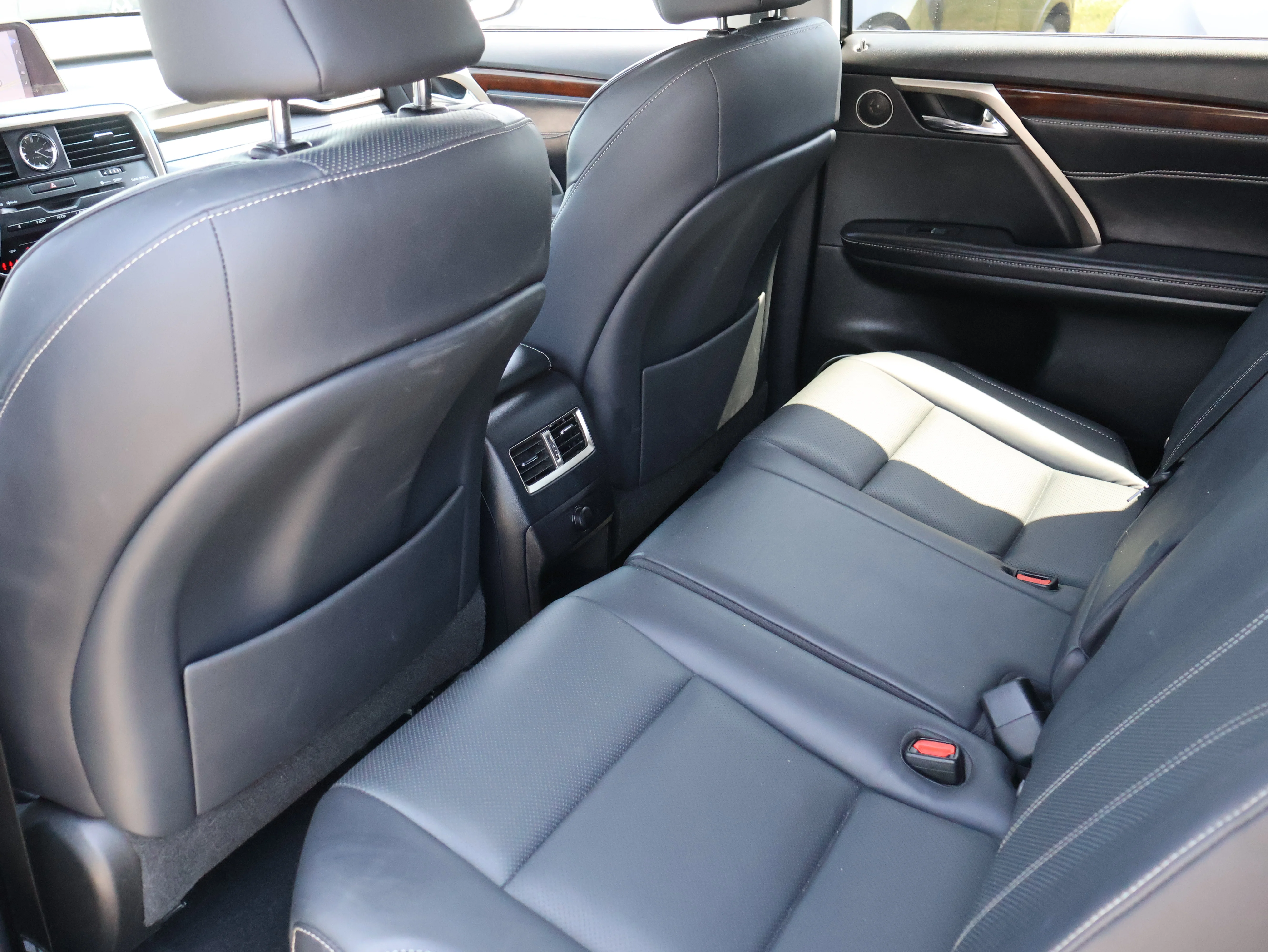 Used 2017 Silver Lining Metallic Lexus RX 350 image 18