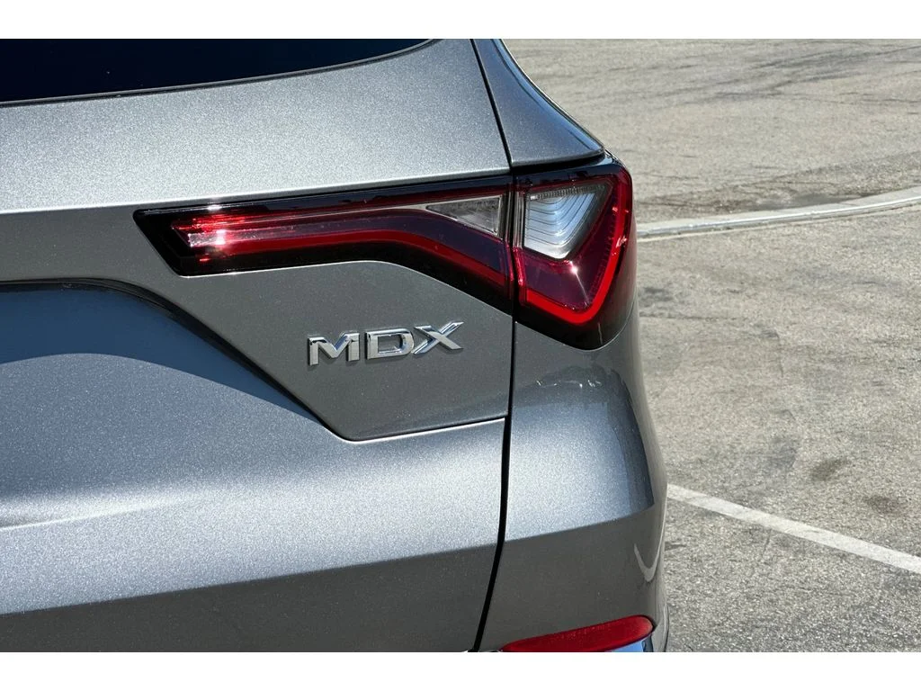New 2026 Liquid Carbon Metallic Acura w/Technology Package image 24