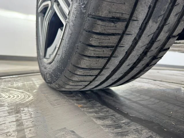 New 2027 Black Mercedes-Benz GLC 300 image 11