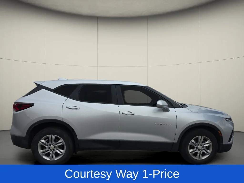 Used 2020 Silver Chevrolet LT image 11