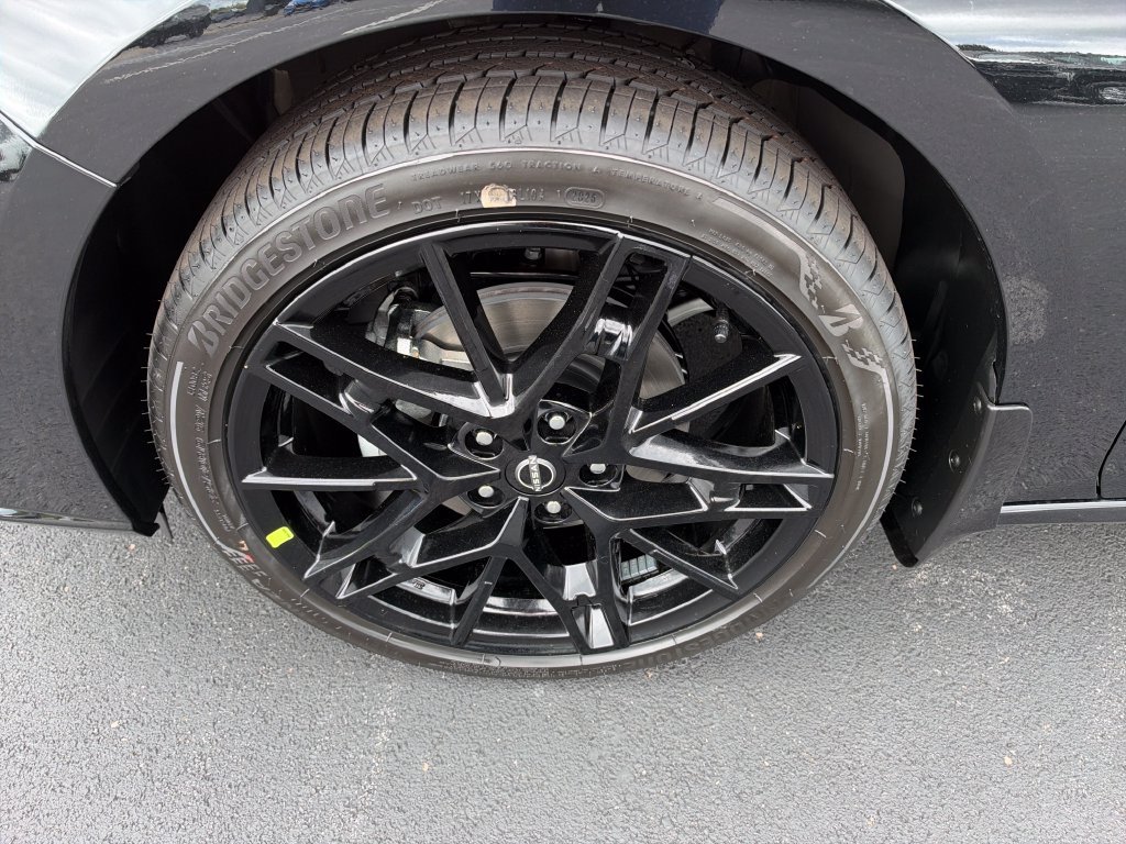 New 2026 Black Nissan 2.5 SR image 10
