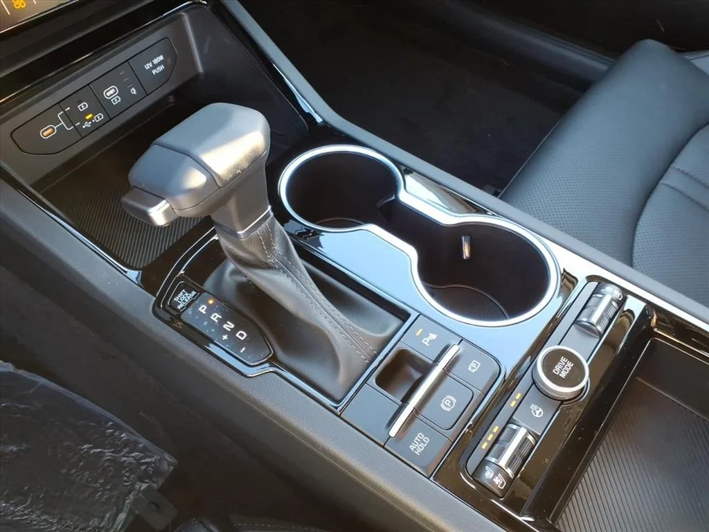 2026 Kia K5 EX - Photo 14
