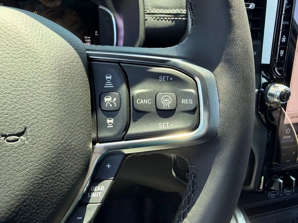 2025 RAM 1500 Laramie - Photo 25