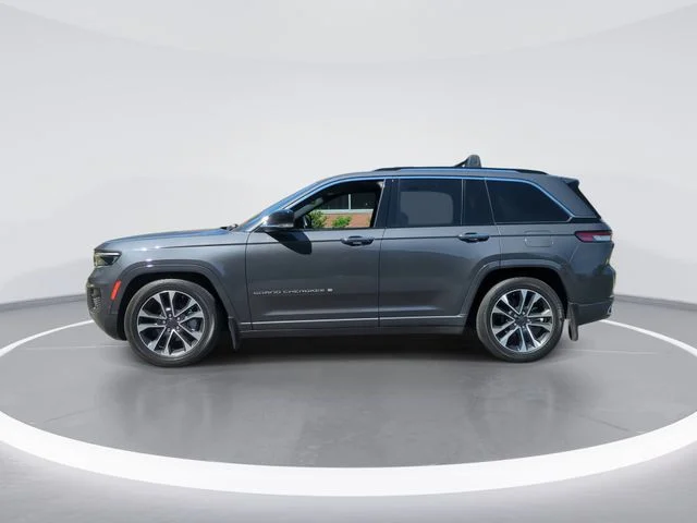 Used 2022 Gray Jeep Overland image 5