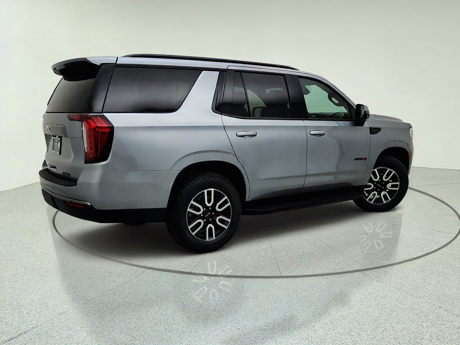 Used 2024 Sterling Metallic GMC AT4 image 8