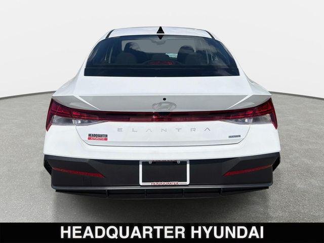 New 2026 White Hyundai Blue image 3
