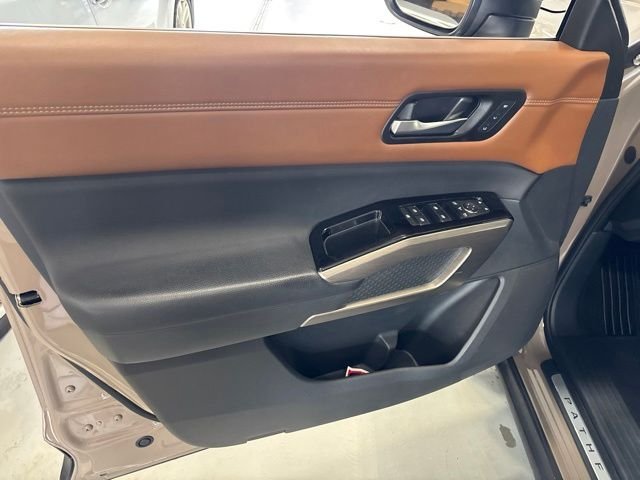 Used 2023 Beige Nissan Platinum image 14