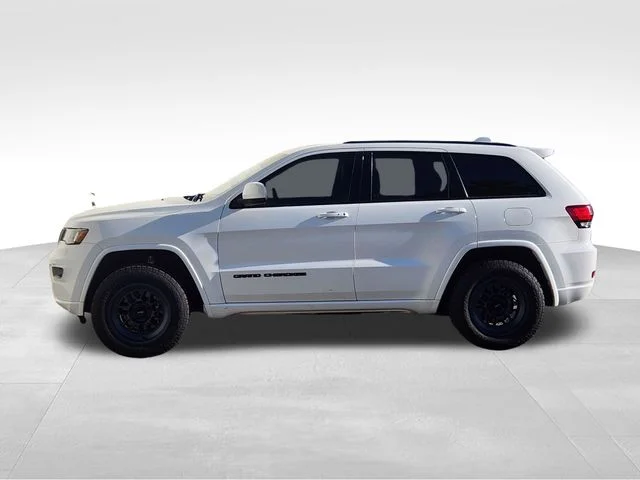 Used 2021 White Jeep Laredo X image 6