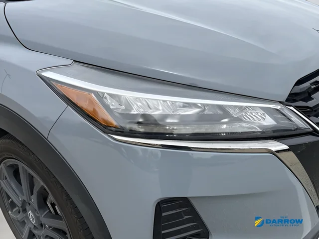 Used 2023 Gray Nissan SR image 26
