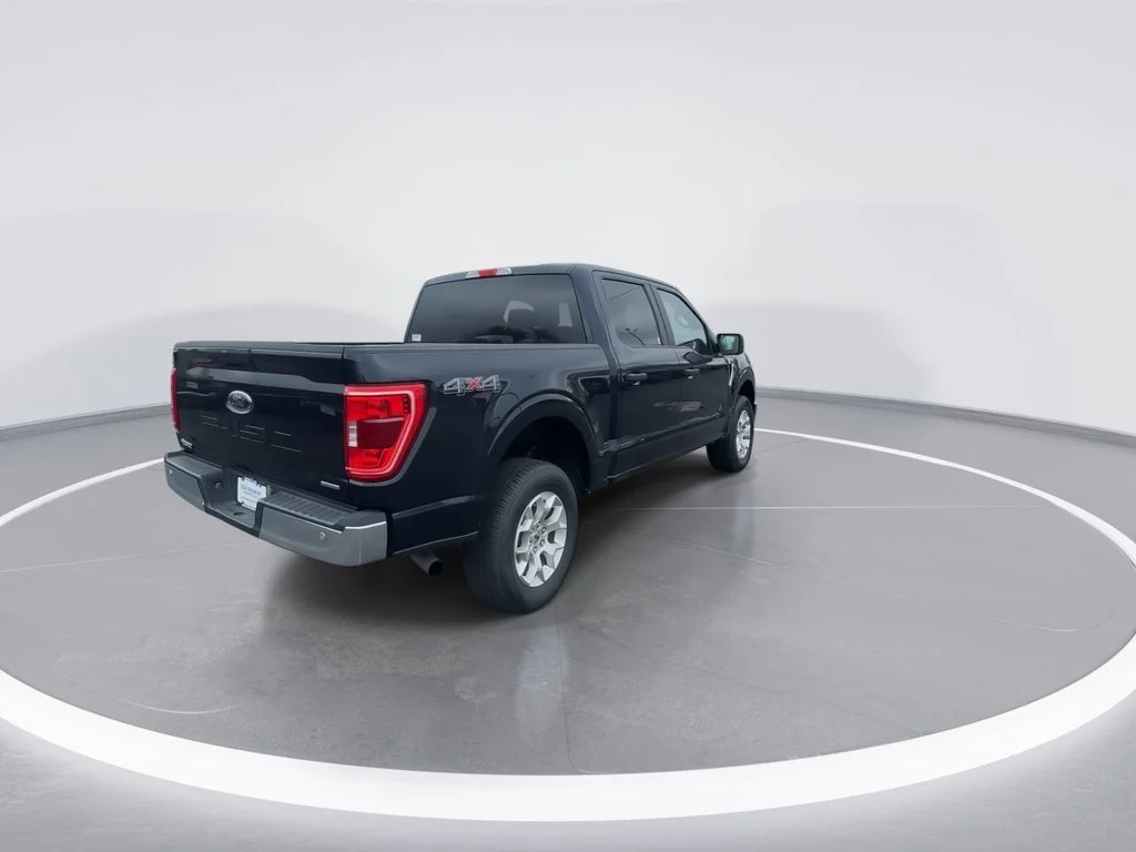 Used 2023 Blue Ford XLT image 8