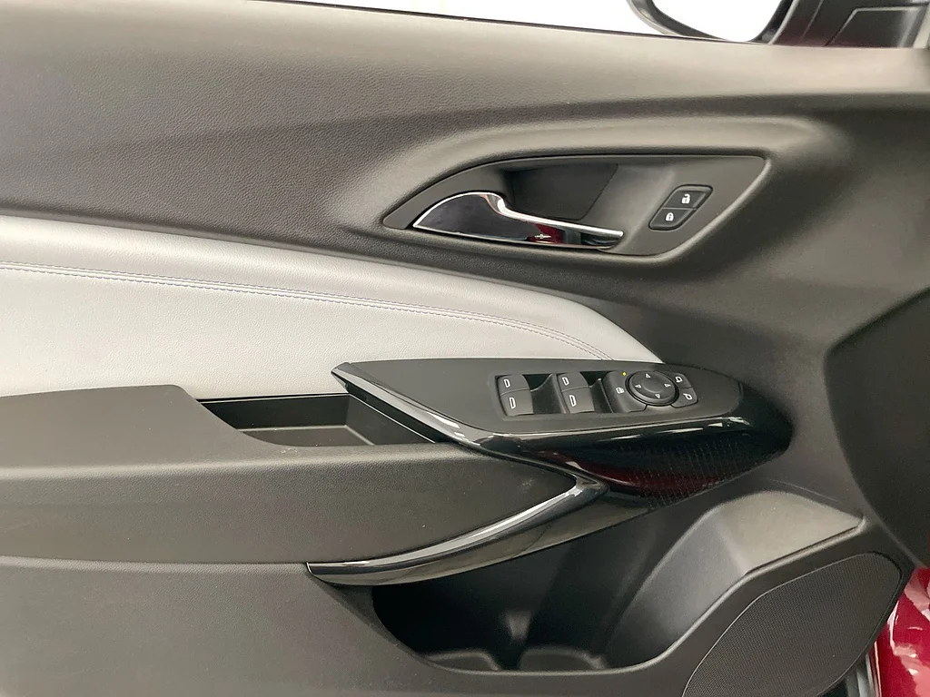 Used 2025 Crimson Metallic Chevrolet LT image 20