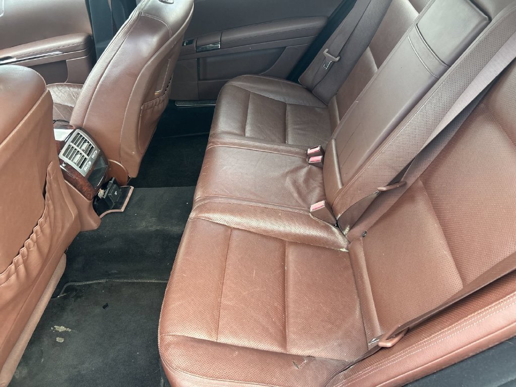 Used 2011 Brown Mercedes-Benz S 550 image 18