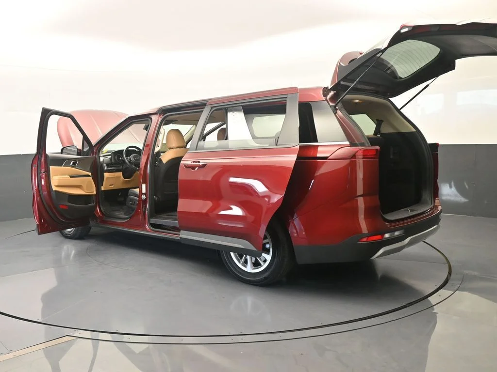 Used 2024 Flare Red Kia LX image 70