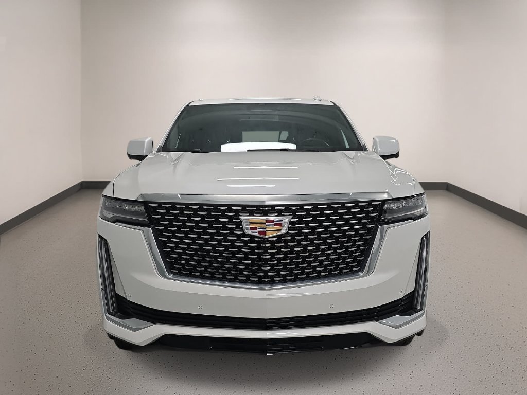 Used 2023 Crystal White Tricoat Cadillac Luxury image 9