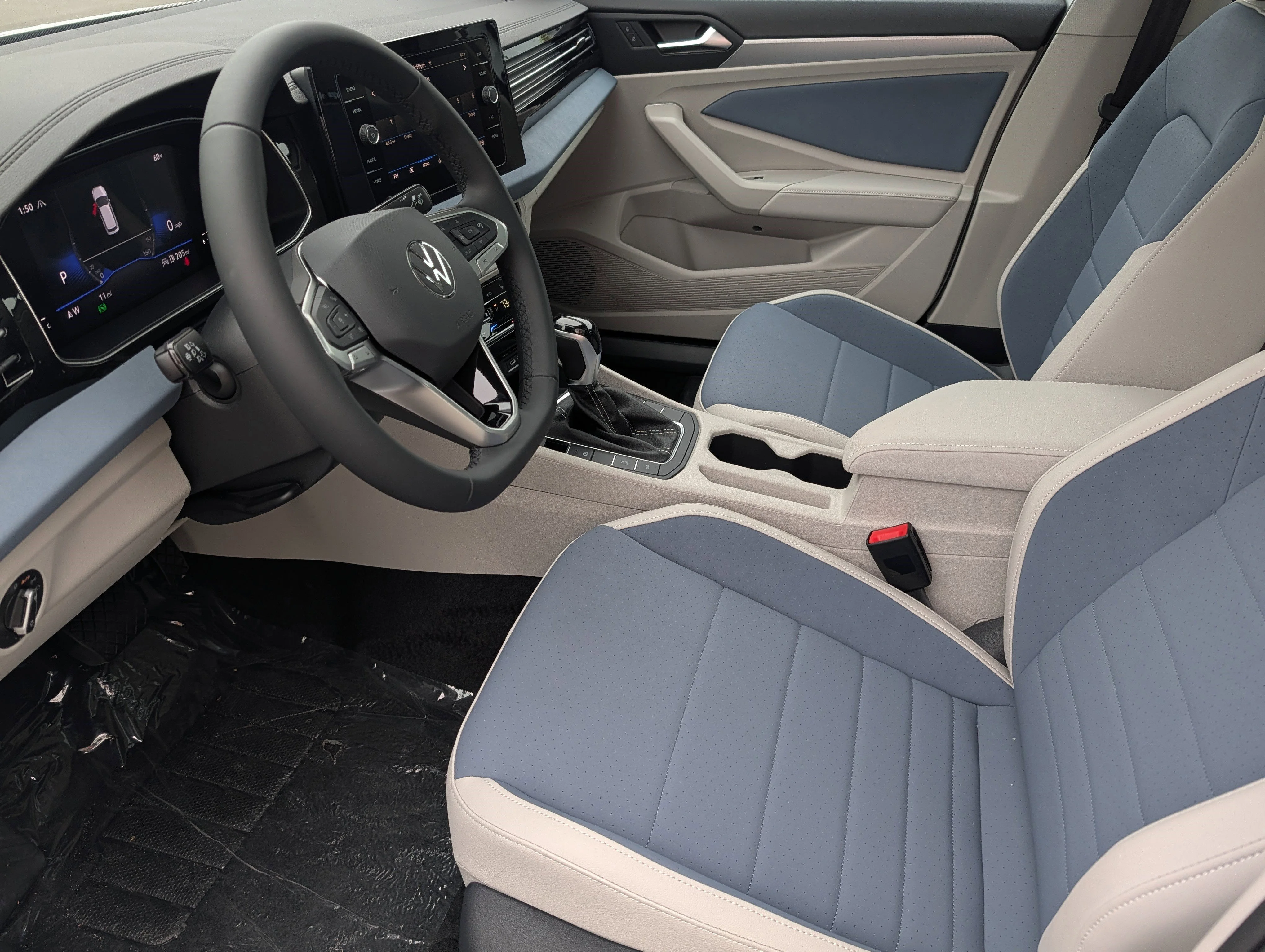 New 2026 Opal White Pearl Volkswagen SE image 6