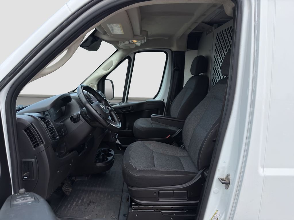 Used 2023 White Ram Base image 9