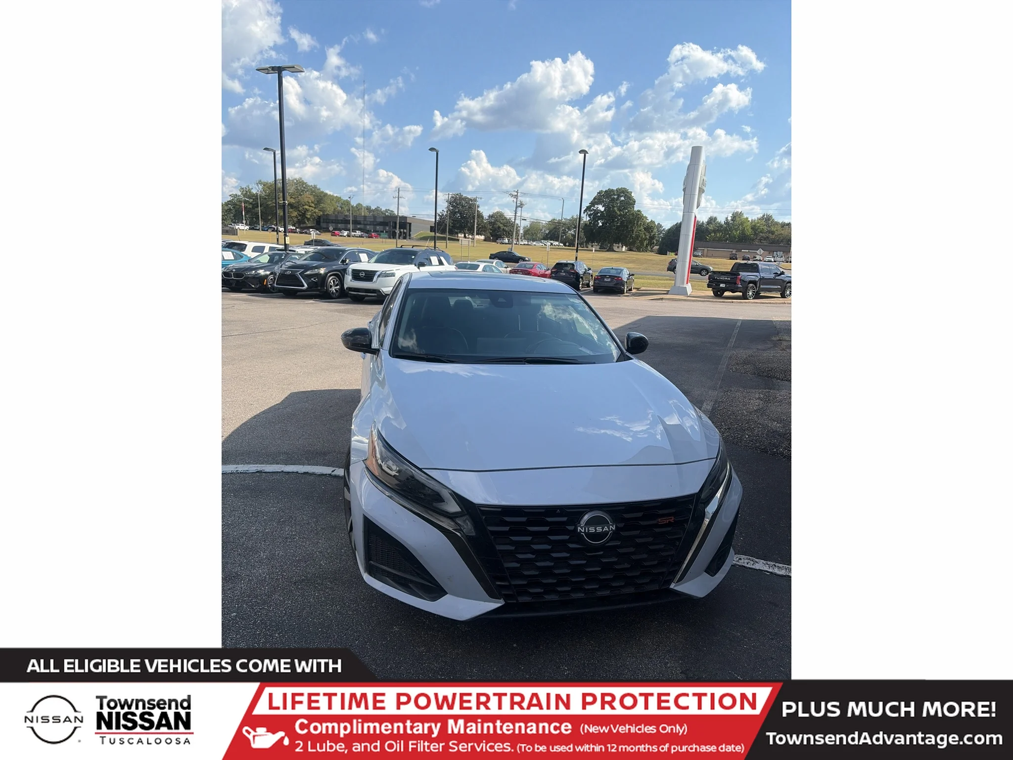 Used 2024 BLUE Nissan 2.5 SR image 1