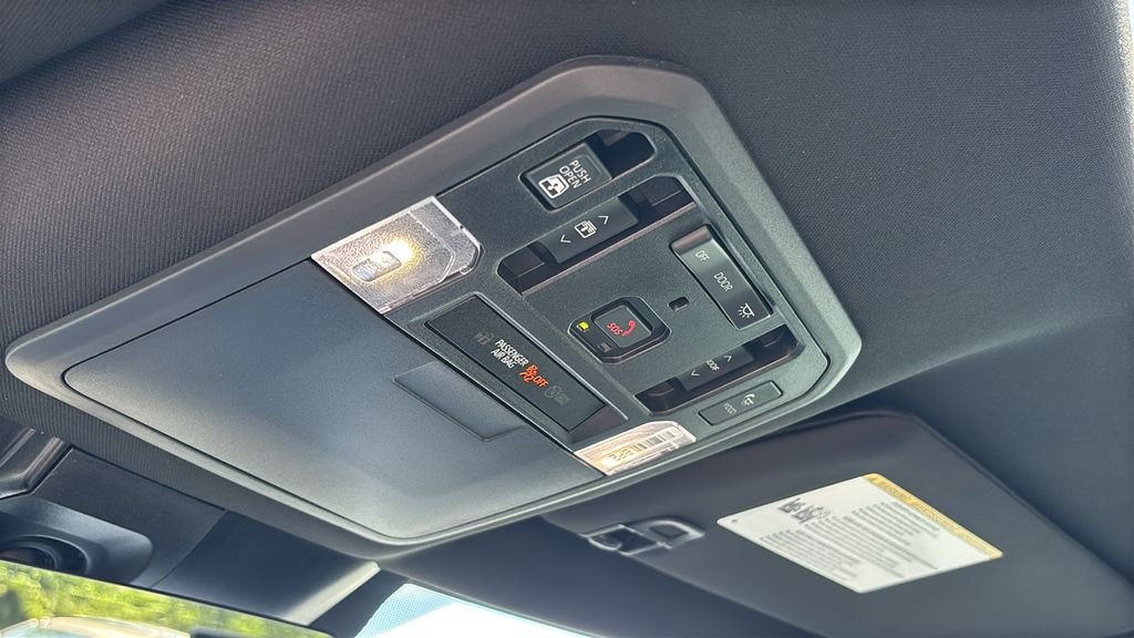 New 2026 Magnetic Gray Metallic Toyota  Platinum image 26