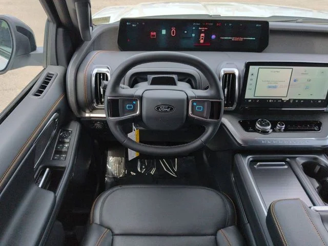 New 2026 Oxford White Ford Tremor® image 16