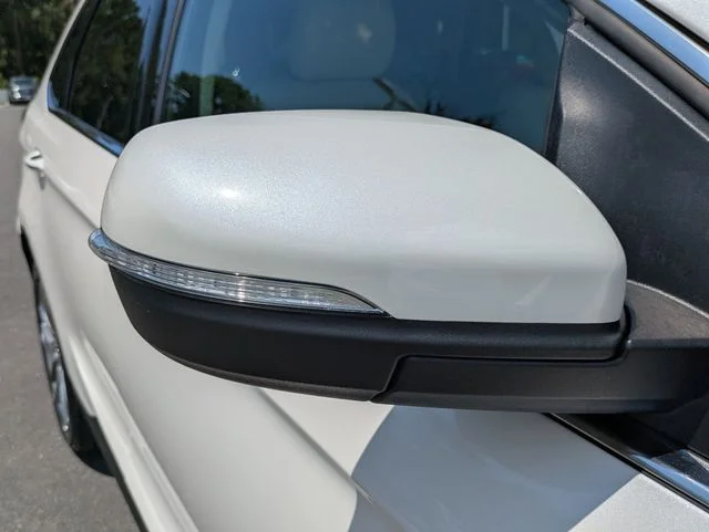 Certified Used 2017 White Platinum Clearcoat Metallic Ford Titanium image 12