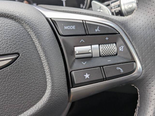 2026 GENESIS G70 Standard - Photo 25