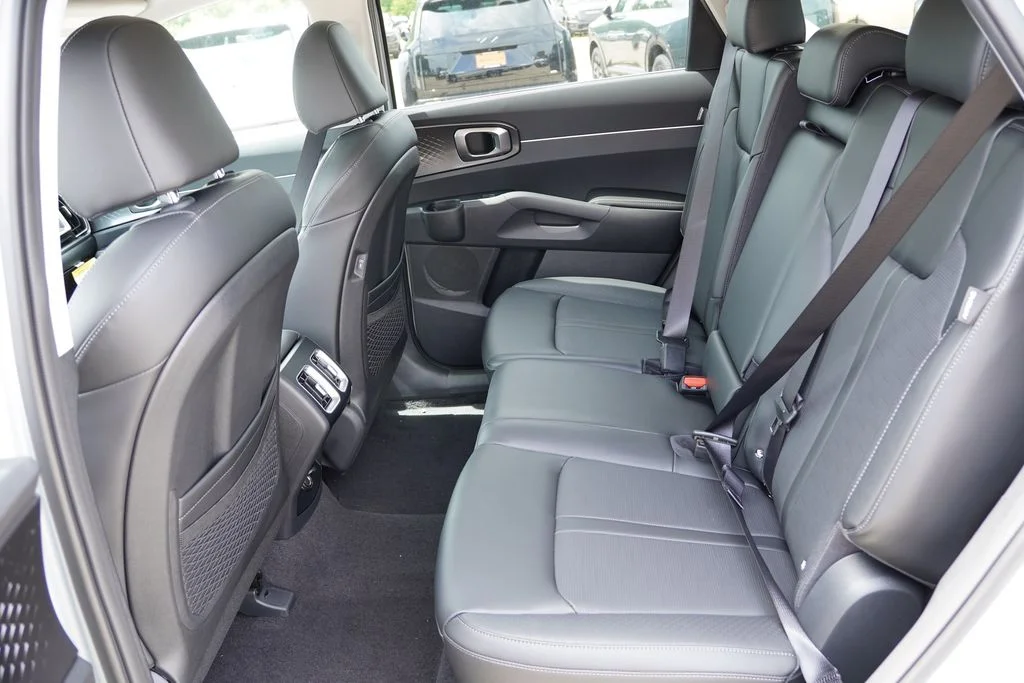 New 2026 Ivory Silver Kia S image 11