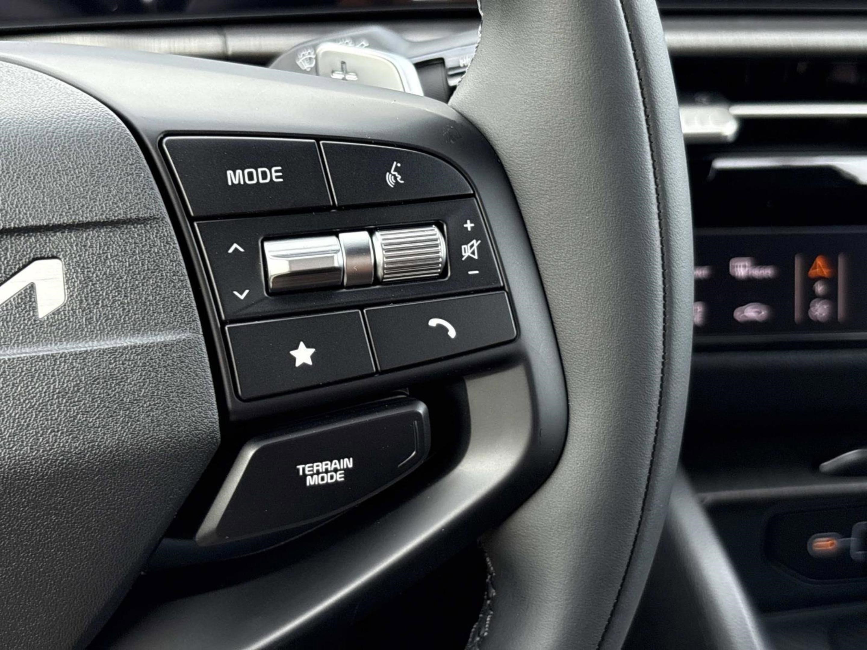 New 2026 Wolf Gray Kia X-Line image 25