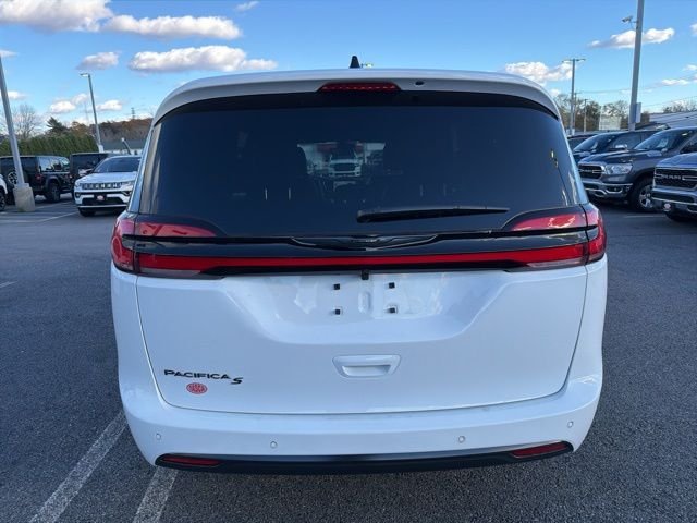 2026 Chrysler Pacifica Select - Photo 4