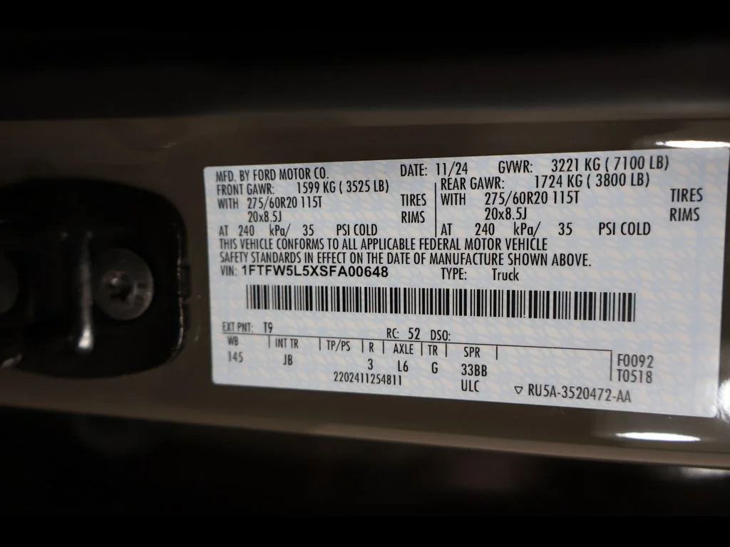 Used 2025 Gray Ford Lariat image 30
