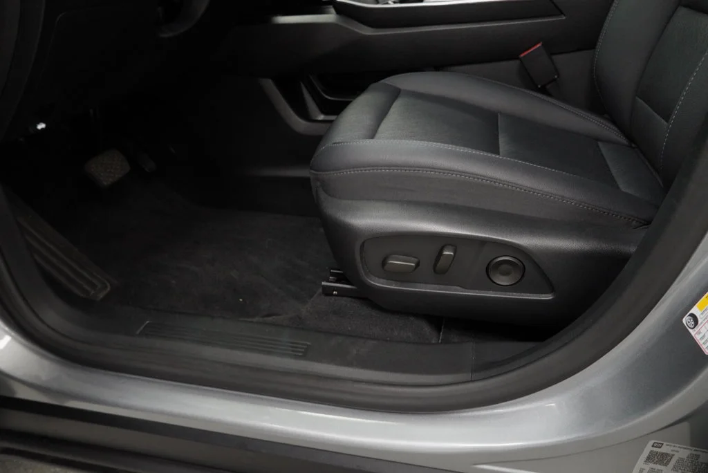 Used 2026 Gray Chevrolet LT image 36