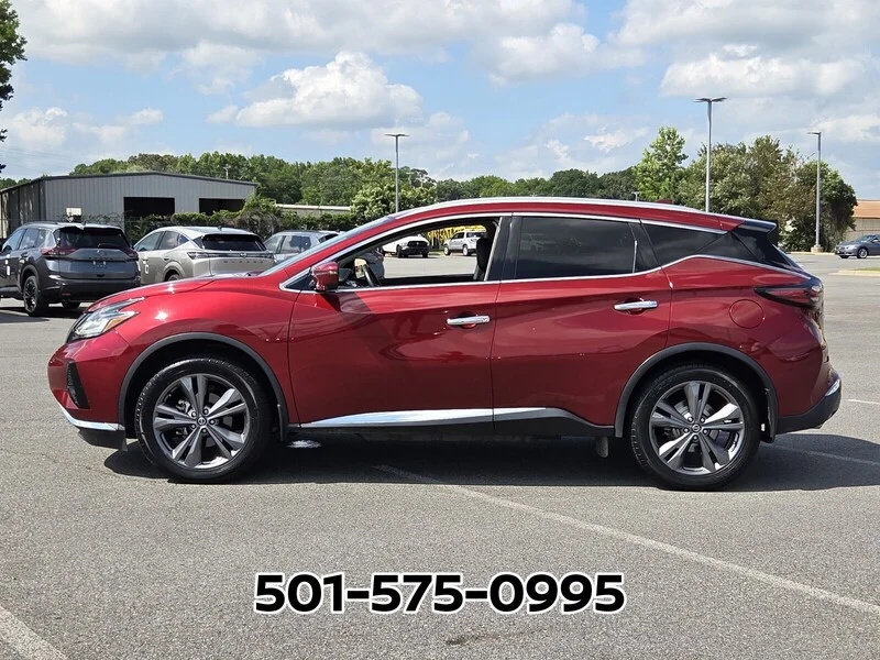 Used 2021 Scarlet NISSAN FWD PLATINUM image 2