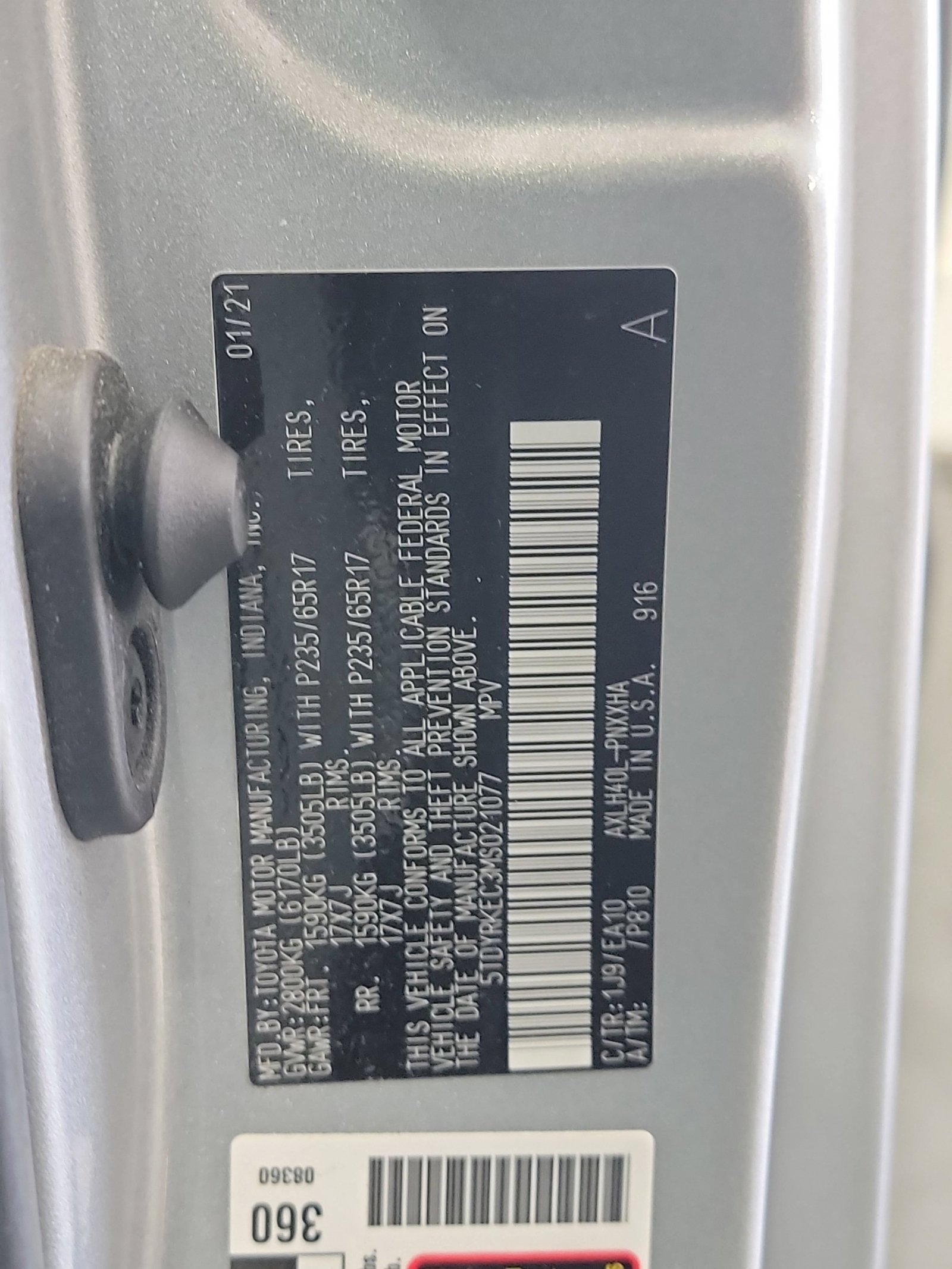 Used 2021 Celestial Silver Metallic Toyota XLE image 32