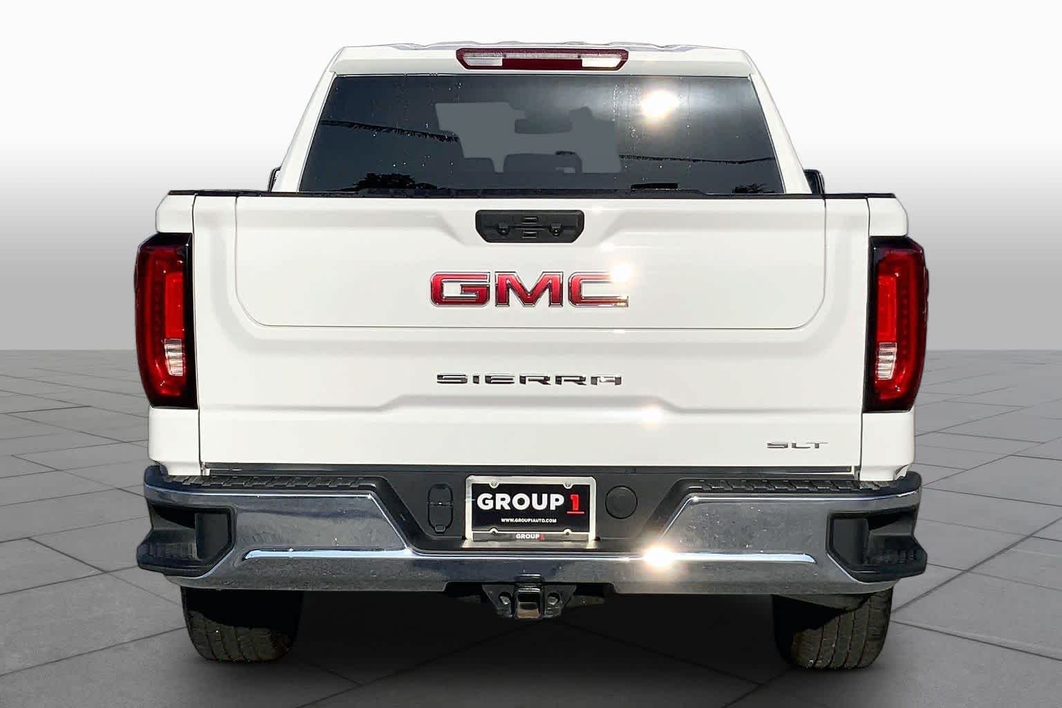 Used 2025 Summit White GMC SLT image 5